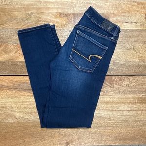 AE Skinny Jeans Size 6 Super Stretch